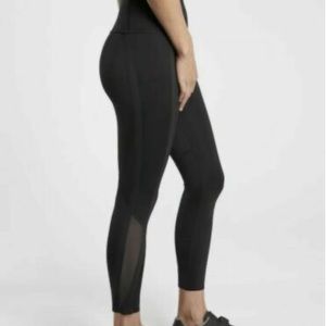 Athleta High Gear 7/8 Tight